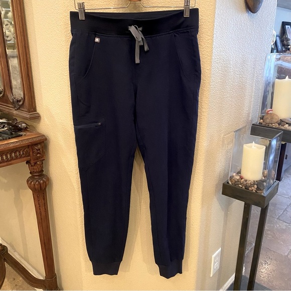 FIGS Navy Jogger Scrub Pants with Drawstring Size Small - Picture 1 of 5